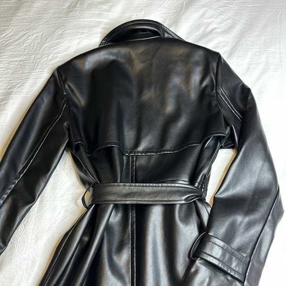 Brand New Pleather trench coat - Picture 8 of 9